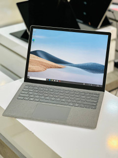 لپ تاپ استوک مایکروسافت Surface Laptop 4 | Core i7-1185G7 و Ryzen 5 نسل پنجم | رم 8GB و 16GB | SSD 256GB | Intel Iris Xe و Radeon